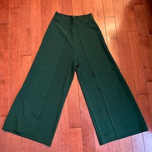 Kosmios size small Green Wide-Leg Pants NWOT